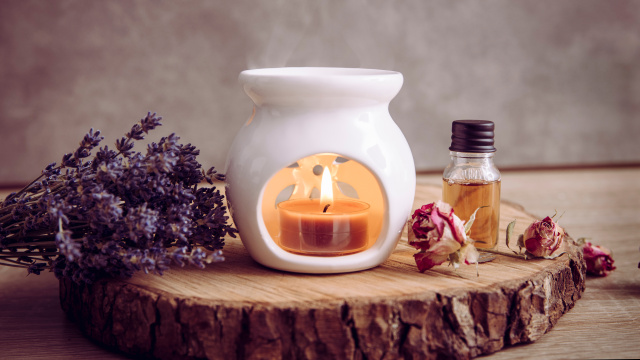 Aromalampy a vonné vosky