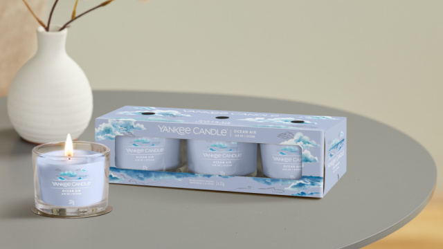 Votivy ve skle Yankee Candle